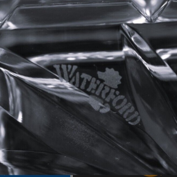 Waterford Society Crystal Square Trinket Box 2002 - Picture 5 of 7